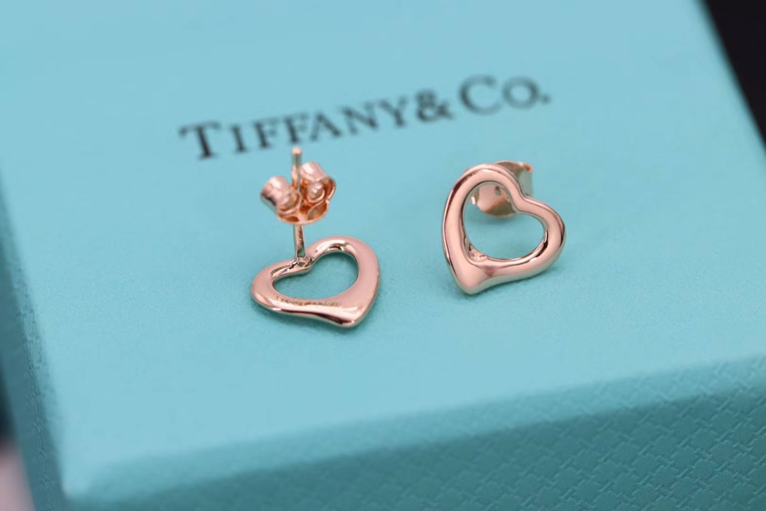 Tiffany & Co. Tiff 蒂*尼 立体爱心耳钉
