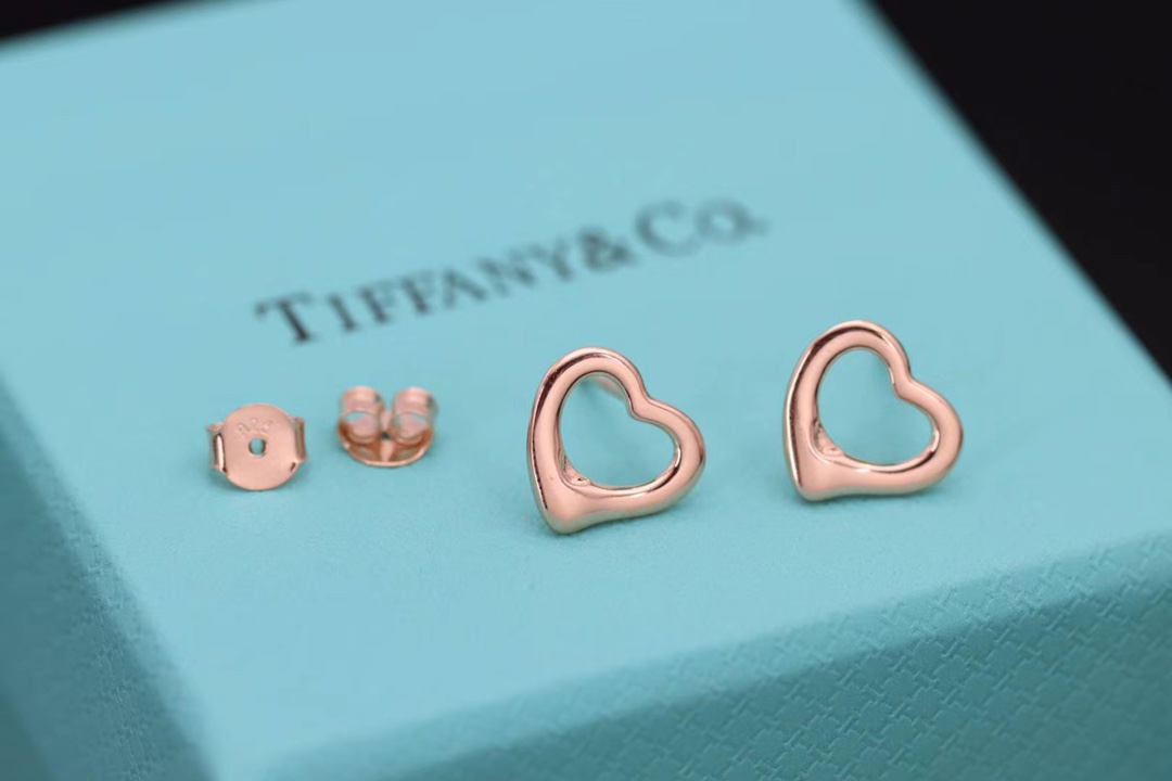Tiffany & Co. Tiff 蒂*尼 立体爱心耳钉