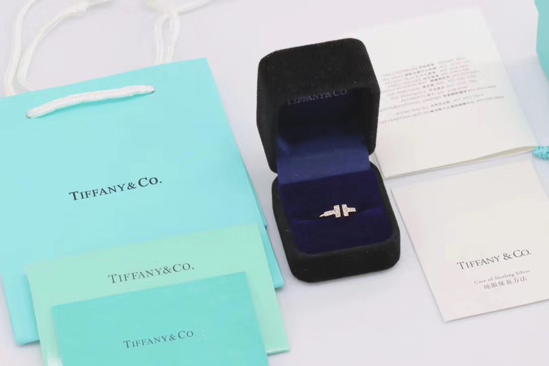 Tiffany & Co. Tiff T系列双T戒指满钻玫瑰金