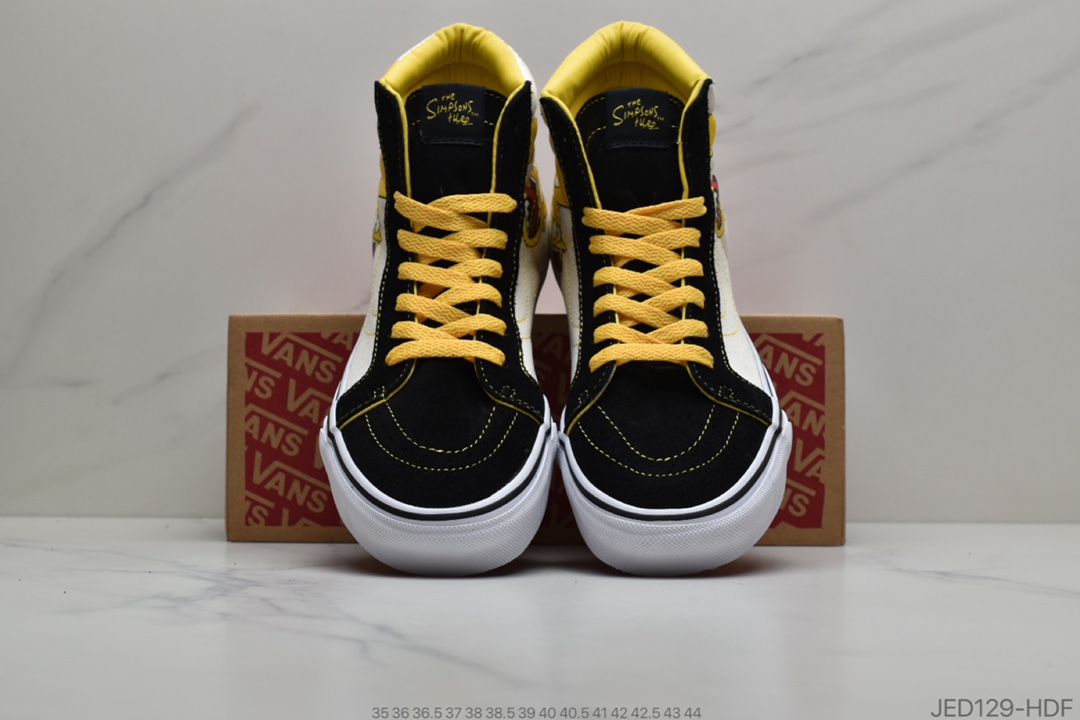 150 公司级 万斯VANS OG CLASSIC SLIP-ON LXs此番带来了“海绵宝宝”主题动漫联名系列 为我们还原童年的美好记忆 海绵宝宝  ID:JED129-HDF