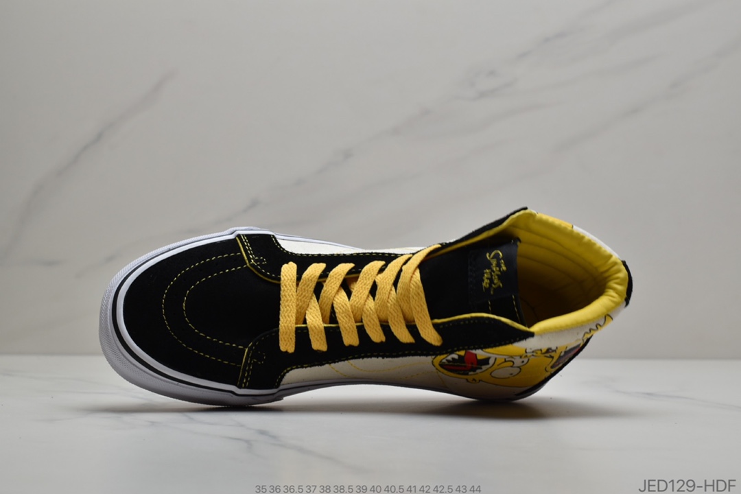 150 公司级 万斯VANS OG CLASSIC SLIP-ON LXs此番带来了“海绵宝宝”主题动漫联名系列 为我们还原童年的美好记忆 海绵宝宝  ID:JED129-HDF