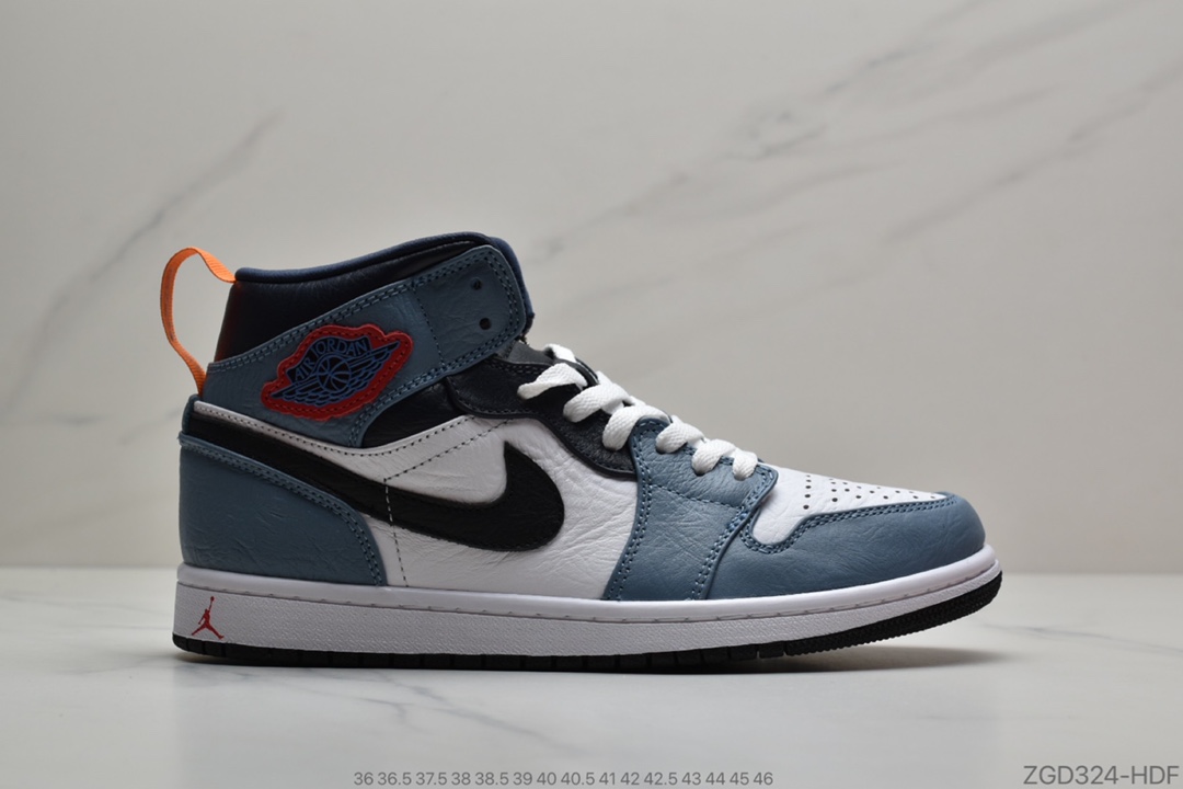 290 公司级  Air Jordan 1 Retro High OG “Pine Green”黑绿脚趾 货号: 555088-302