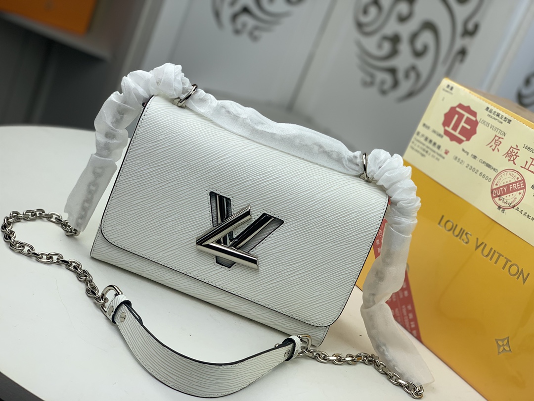 CHANEL Shoulder Bag White Matlasse From Japan