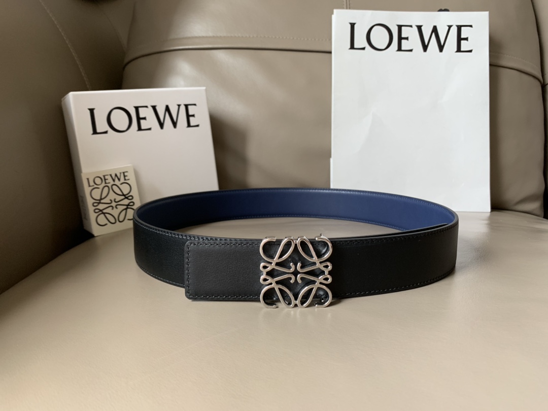 LOEWE（罗意威）专柜同款 Anagrm腰带 男女通用 双面头层原版牛皮 一面海军蓝色一面黑色(可双面