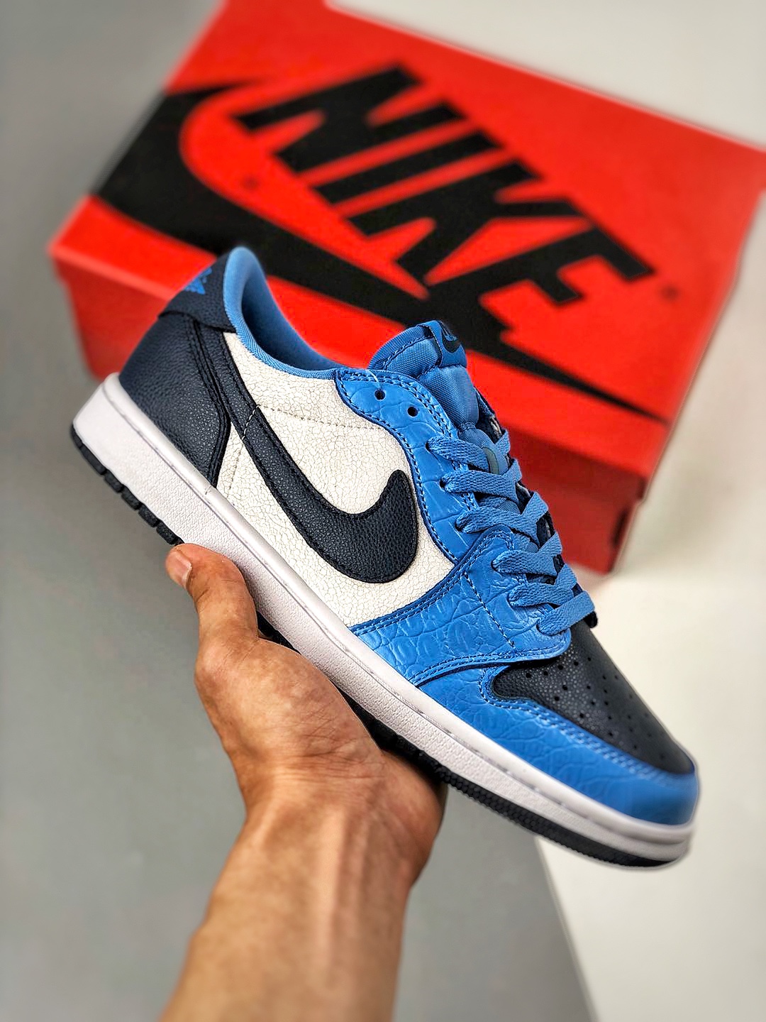 Envío contra reembolso Air Jordan 1 Low blanco azul de caña baja, zapatos originales de empresa comprados para rehacer …