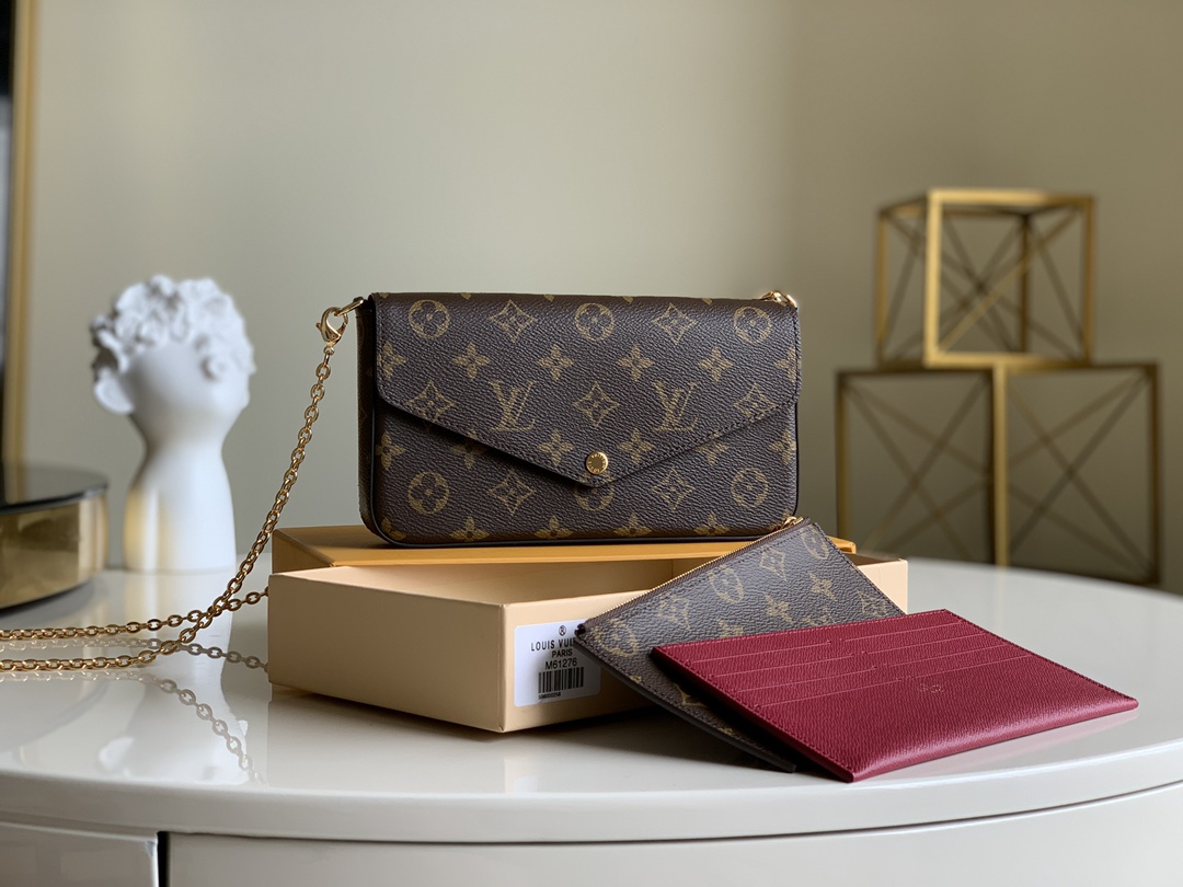 NO:397301,[Exclusive real-time M61276] Details Long-term feedback price Use super high-quality fabrics and make the latest cycle codes FL is not just chips, but also pursues high quality. Classic granule presbyterian materials. This seemingly extremely simple three-in-one bag actually contains a lot of craftsmanship. The current version on the market has not understood the true essence of this bag. The equipment is also made with large bags. Therefore, from the angle and positioning, we did not feel the feeling of ZP. In order to develop this series, we have introduced German equipment separately to strive for excellence!  21cm Reward price Rejected Y.329,LV [original leather],louis vuitton19860909【独家实拍M61276】细节 长期回馈价 使用超精品面料和做最新周期编码FL不止于芯片 更追求高品质 经典颗粒老花料 这款看似极其简单的三合一小包,其实其中蕴含了很多工艺,目前市面版本都是没有领会到这款包的真正精华,设备也是通用了大包的设备来制作,从而在角度,抛位都是没有做到ZP的感觉,而我们为了开发此系列,单独引进了德国设备,精益求精！21cm 回馈价 拒绝议价 Y.329,LV【原厂皮】,louis vuitton,Bag