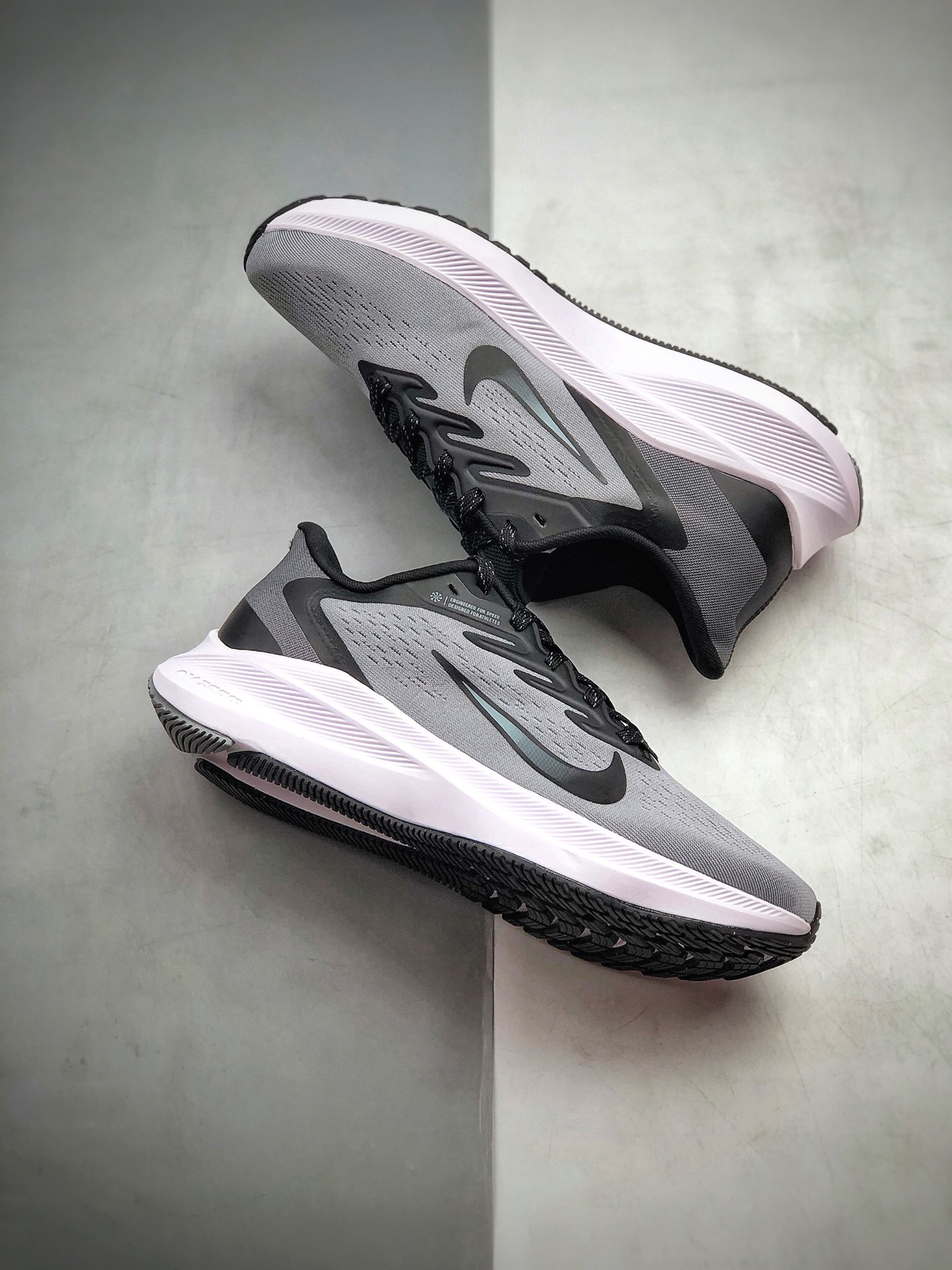 170  Nike Zoom WINFLO 7 代 登月轻质透气休闲运动跑步鞋CJ0291-003