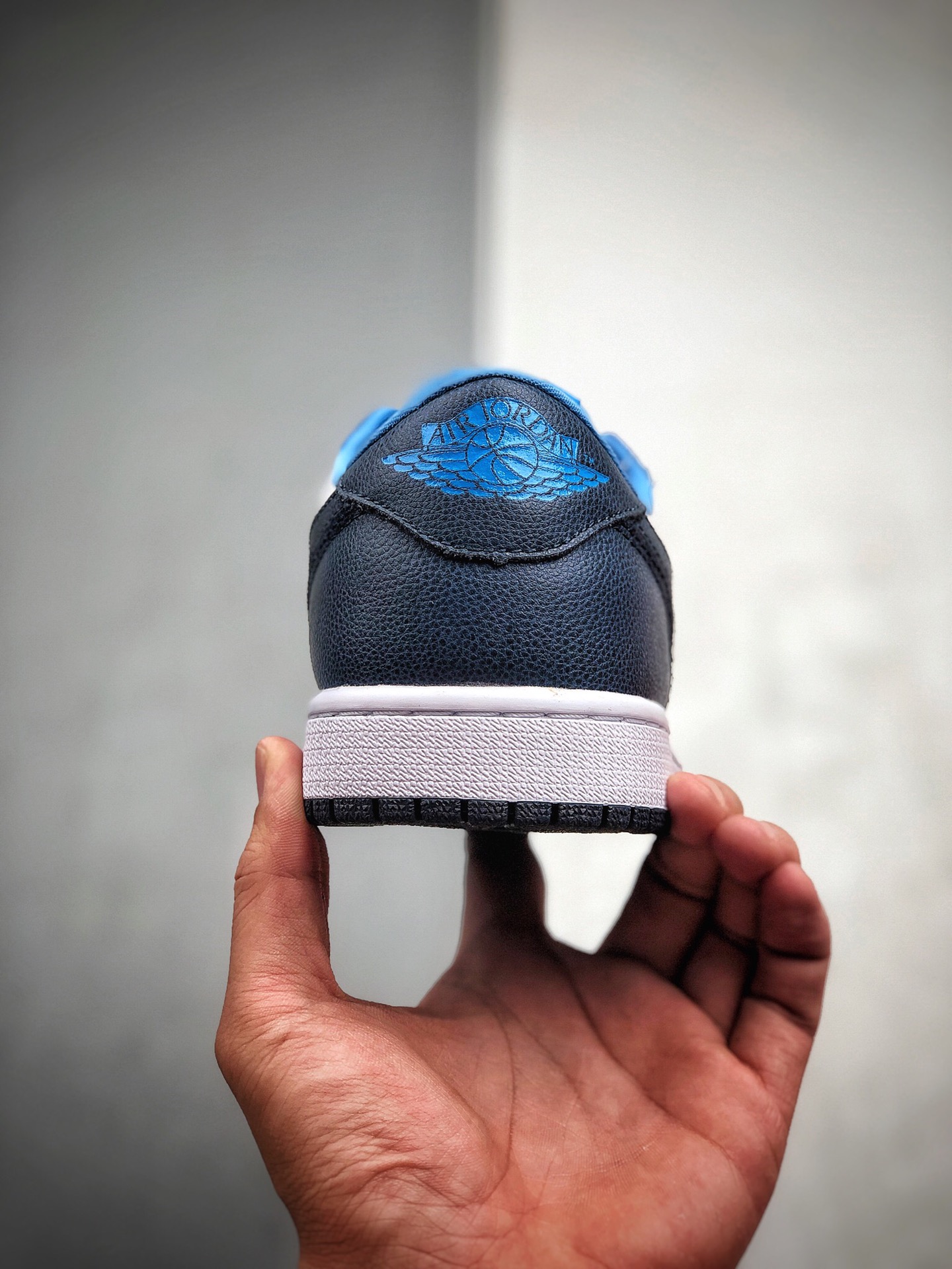 200 Air Jordan 1 Low  原厂内置气垫魔块 A模大底  头层小牛皮 CZ0356-200
