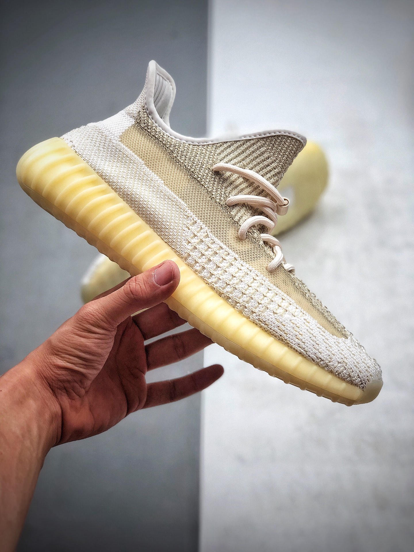 600 350V2  新氧化满天星 adidas Yeezy Boost 350 V2 “Abez”FZ5246