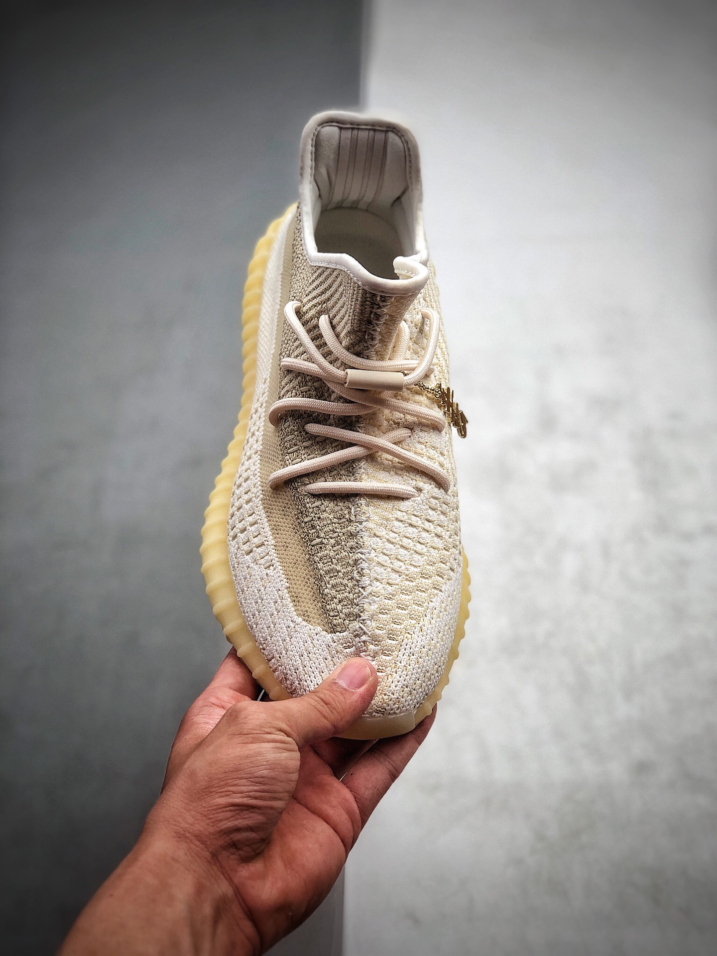 600 350V2  新氧化满天星 adidas Yeezy Boost 350 V2 “Abez”FZ5246