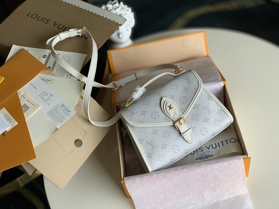 Louis Vuitton Bags Handbags High Quality AAA Replica
 White Monogram Canvas Cowhide Spring Collection