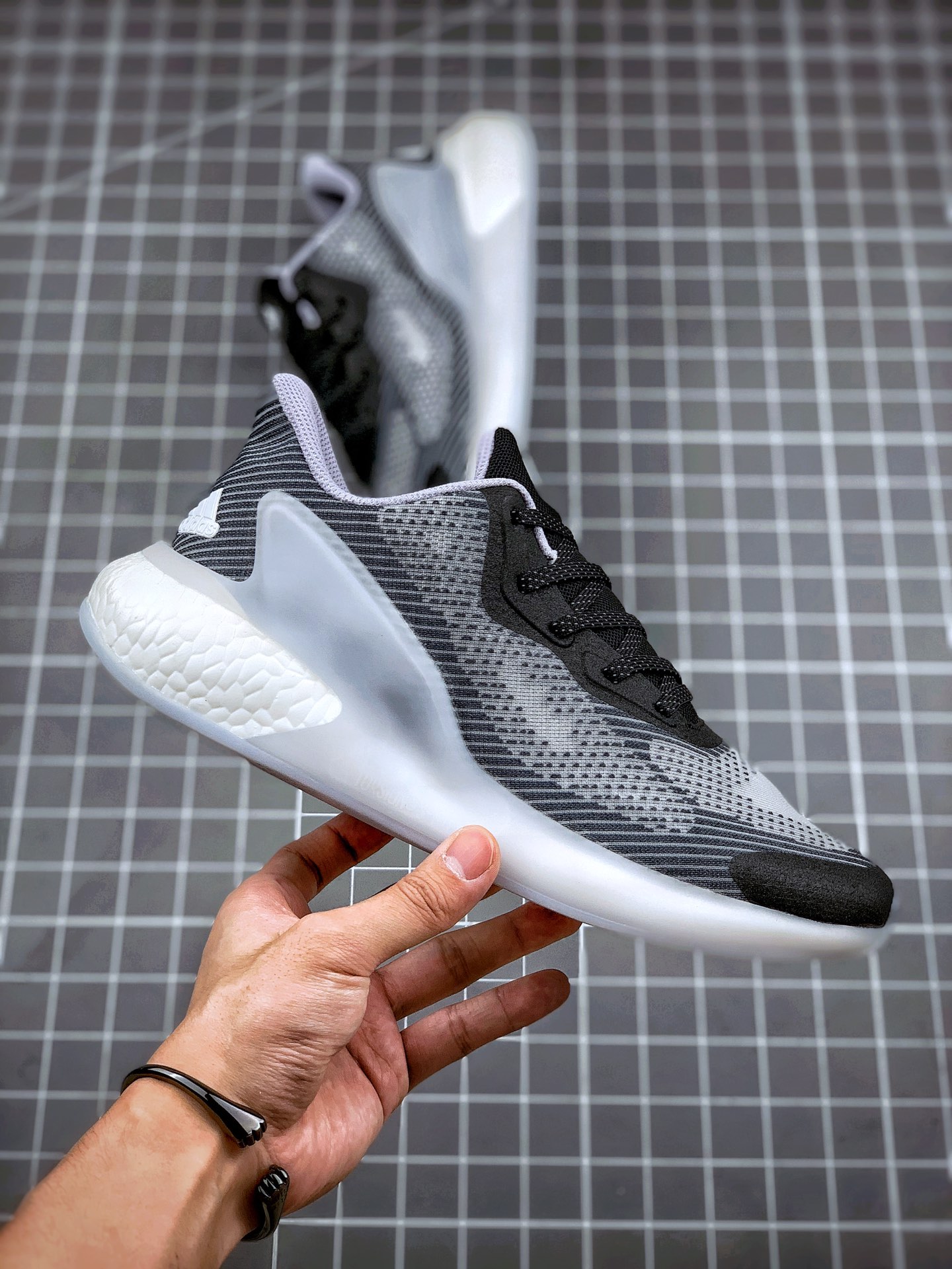 180  Adidas Alphaboost System M 针织鞋面