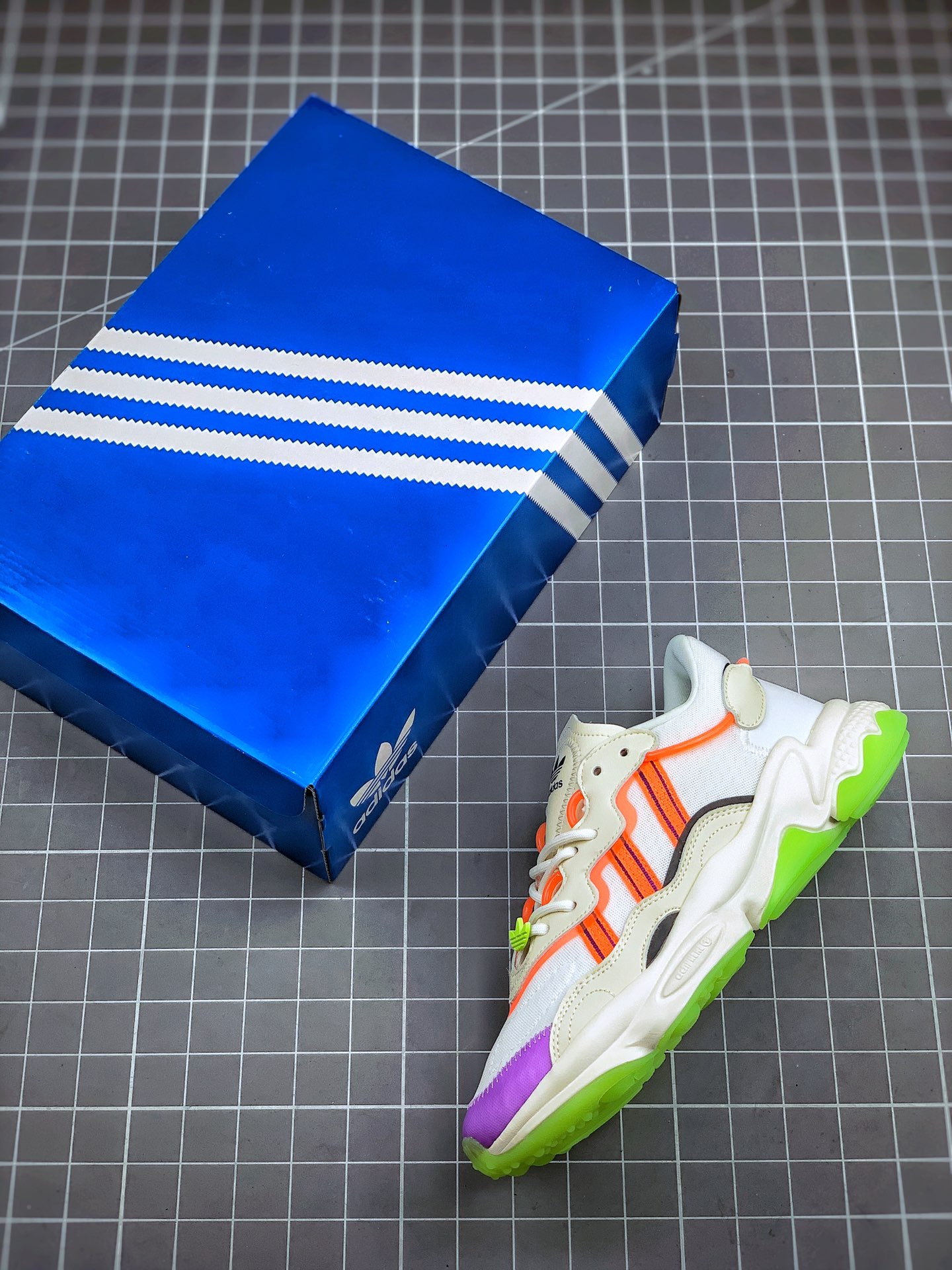 160 Adidas Originals Ozweego 简版椰子 FX3814