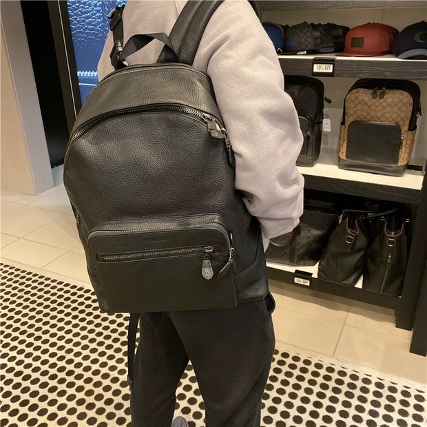 Coach 男士真皮双肩包23247 出行 简约 感超前 头层牛皮制作 非常有质感一秒变男神