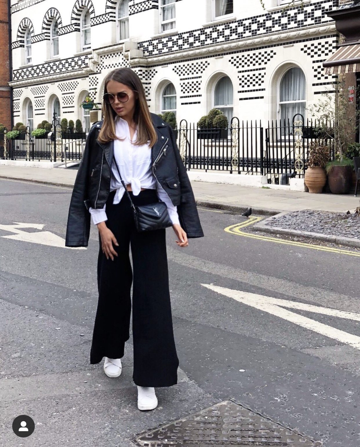 YSL LouLou 20CM 迷你斜挎包 467072黑色/银扣