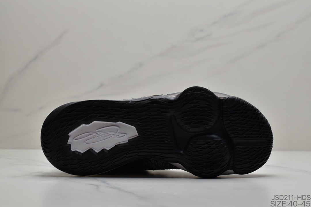 200 詹姆斯最新战靴Nike LeBron 17”Future Air”勒布朗·詹姆斯17代签名战靴BQ3178 004