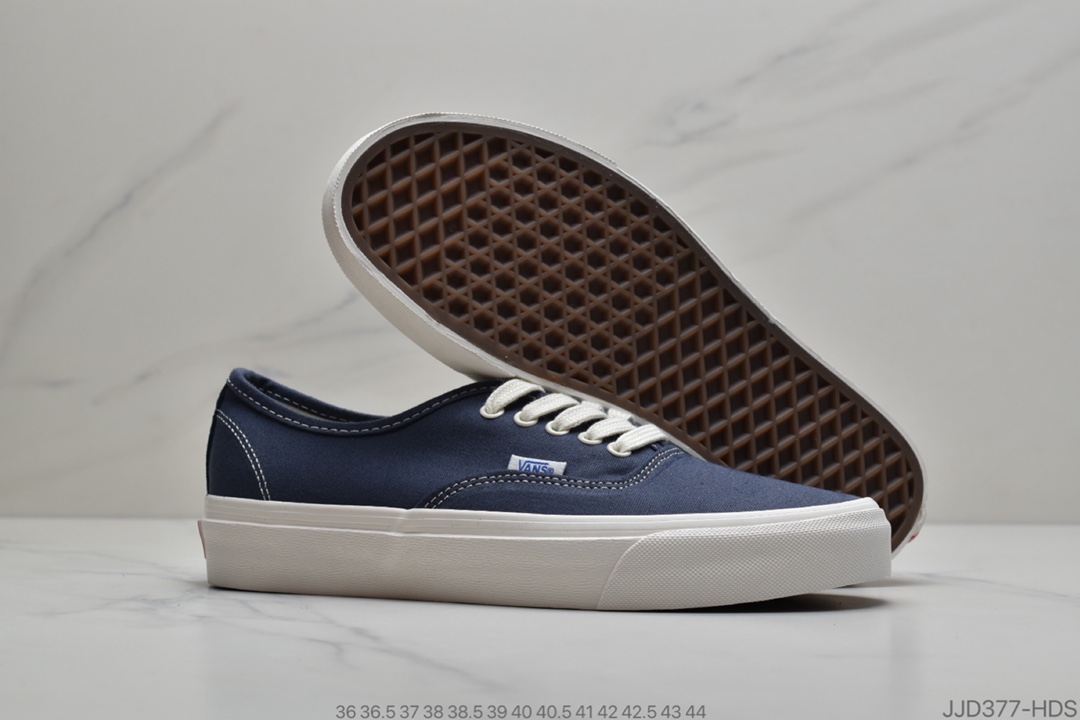 130 万斯Vans VAULT OG Authentic LX 万斯经典帆布