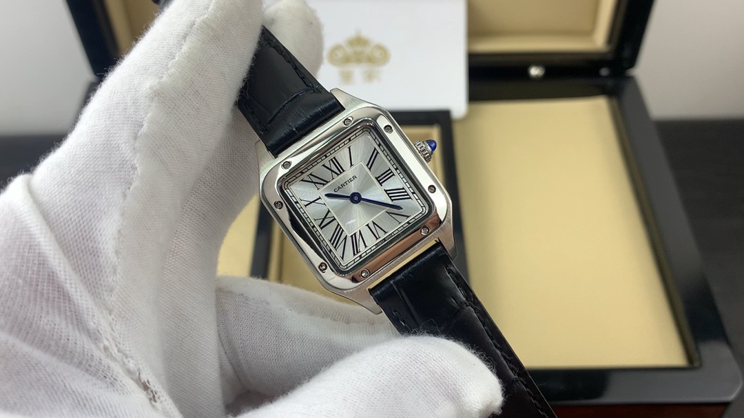 Cartier 皇家 卡地亚山度士超薄女表视频欣赏