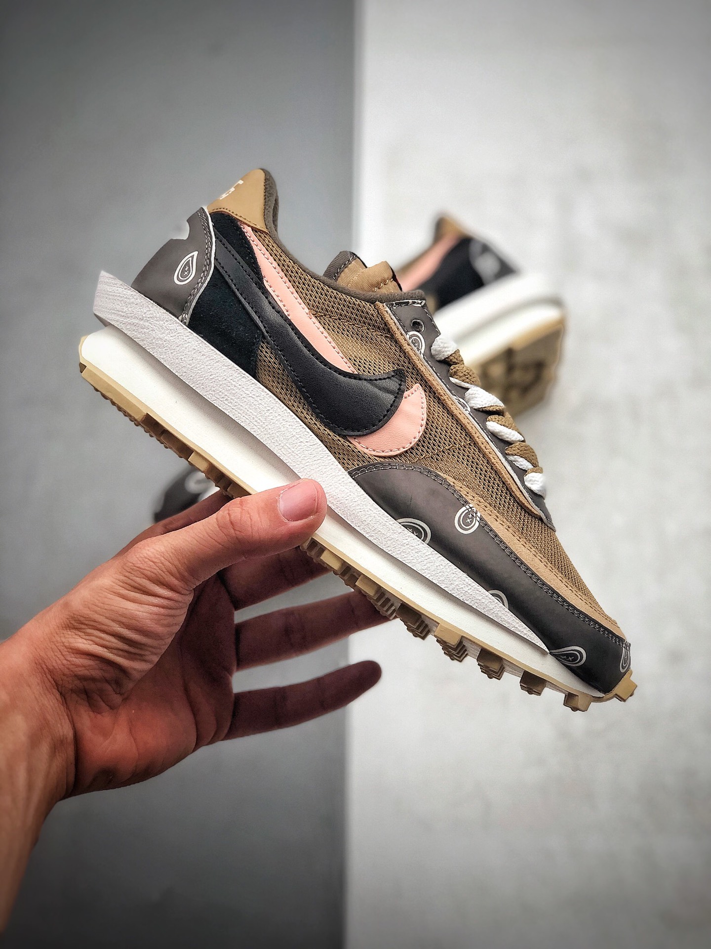 200  公司级 Sacai x Nike LVD Waffle Daybreak 华夫联名走秀款  双勾满天星 Swoosh跑步鞋BV5053-001