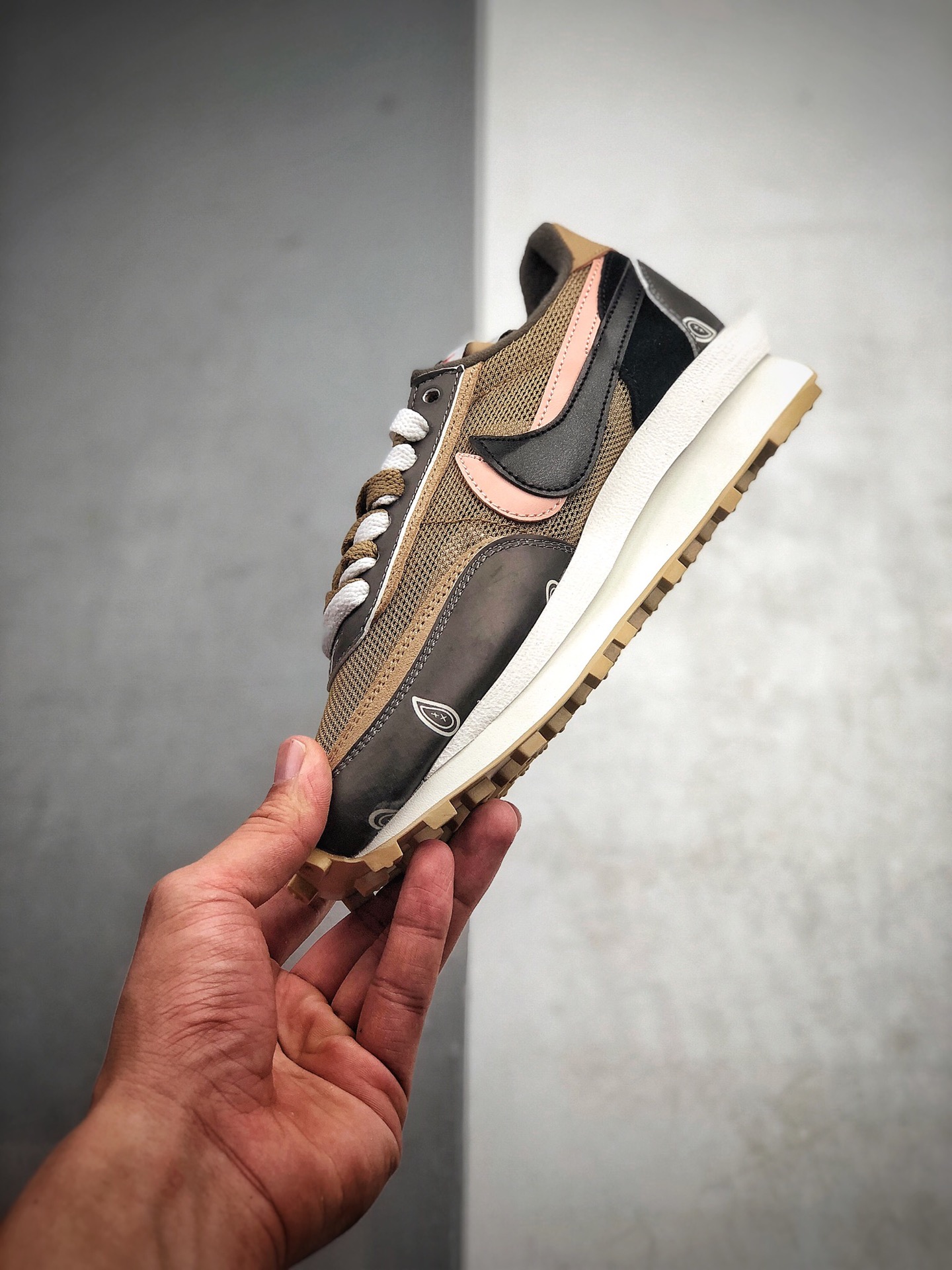 200  公司级 Sacai x Nike LVD Waffle Daybreak 华夫联名走秀款  双勾满天星 Swoosh跑步鞋BV5053-001