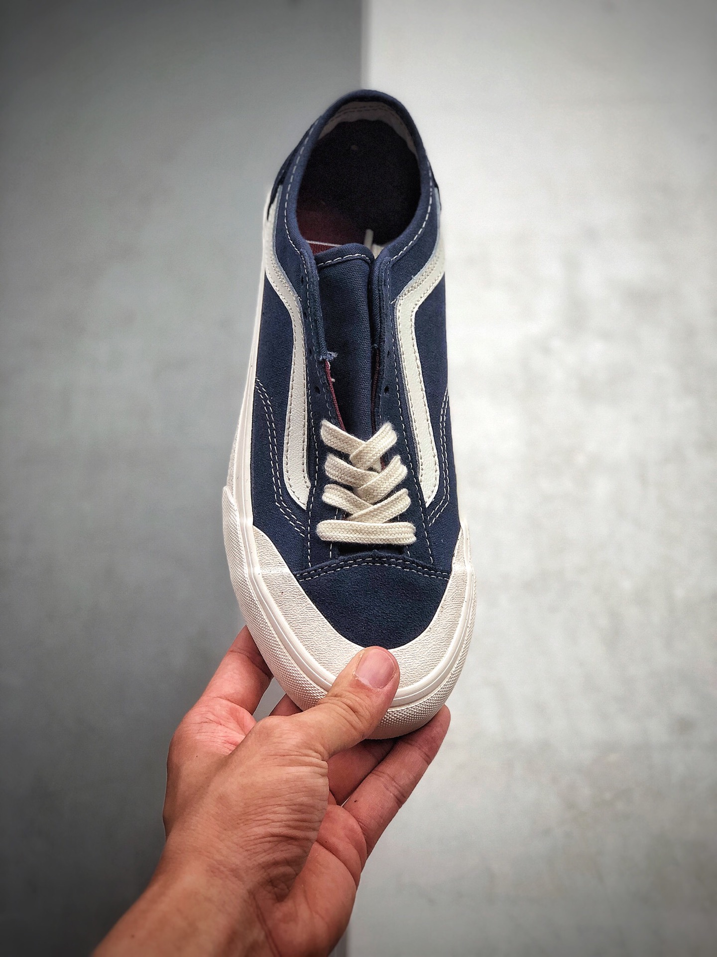 150 GD海外限定款 Vans Style 36 Decon SF 万斯权志龙蓝橙条杀人鲸半月包头硫化滑板鞋