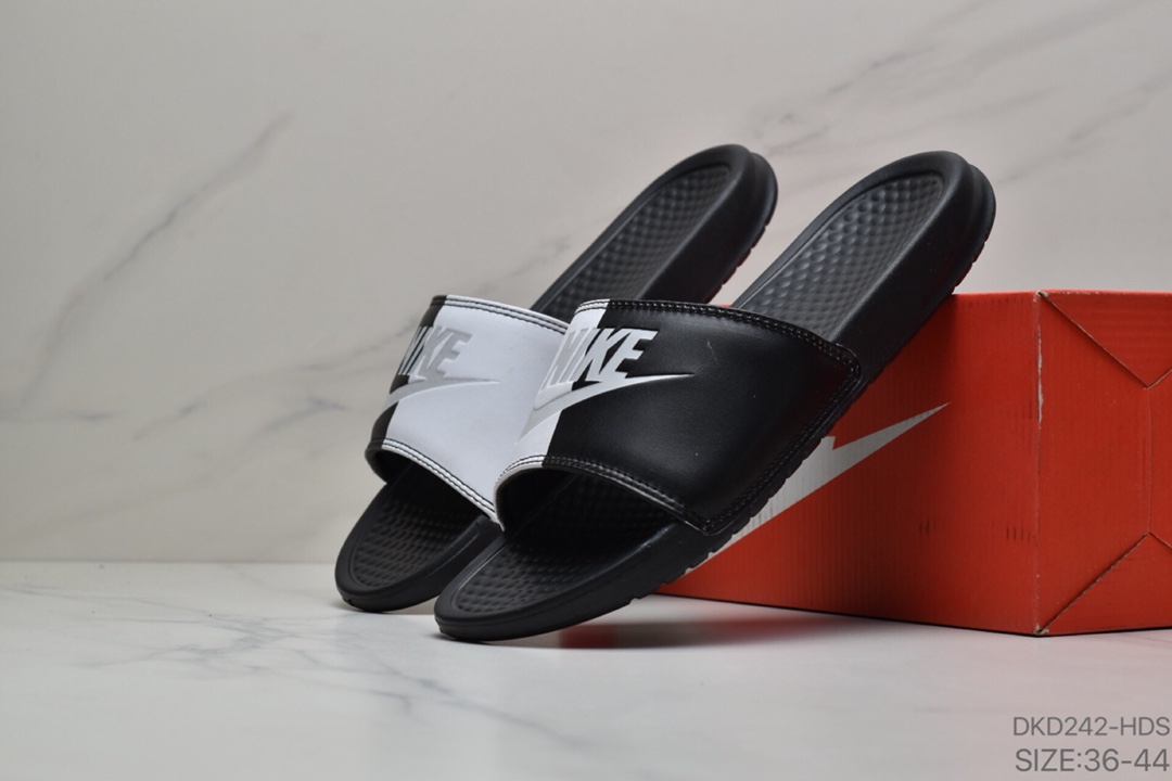 60 耐克NIKE BENASSI SWOOSH耐克   Nike Benassi Dou Ultra Slid 权志龙同款