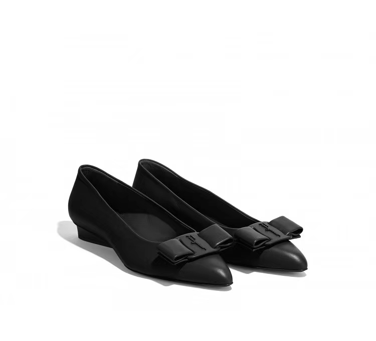Salvatore Ferragamo Ferragamo Viva Viva ! ¡Phila nueva serie VIVA de zapatos planos precio de fábric