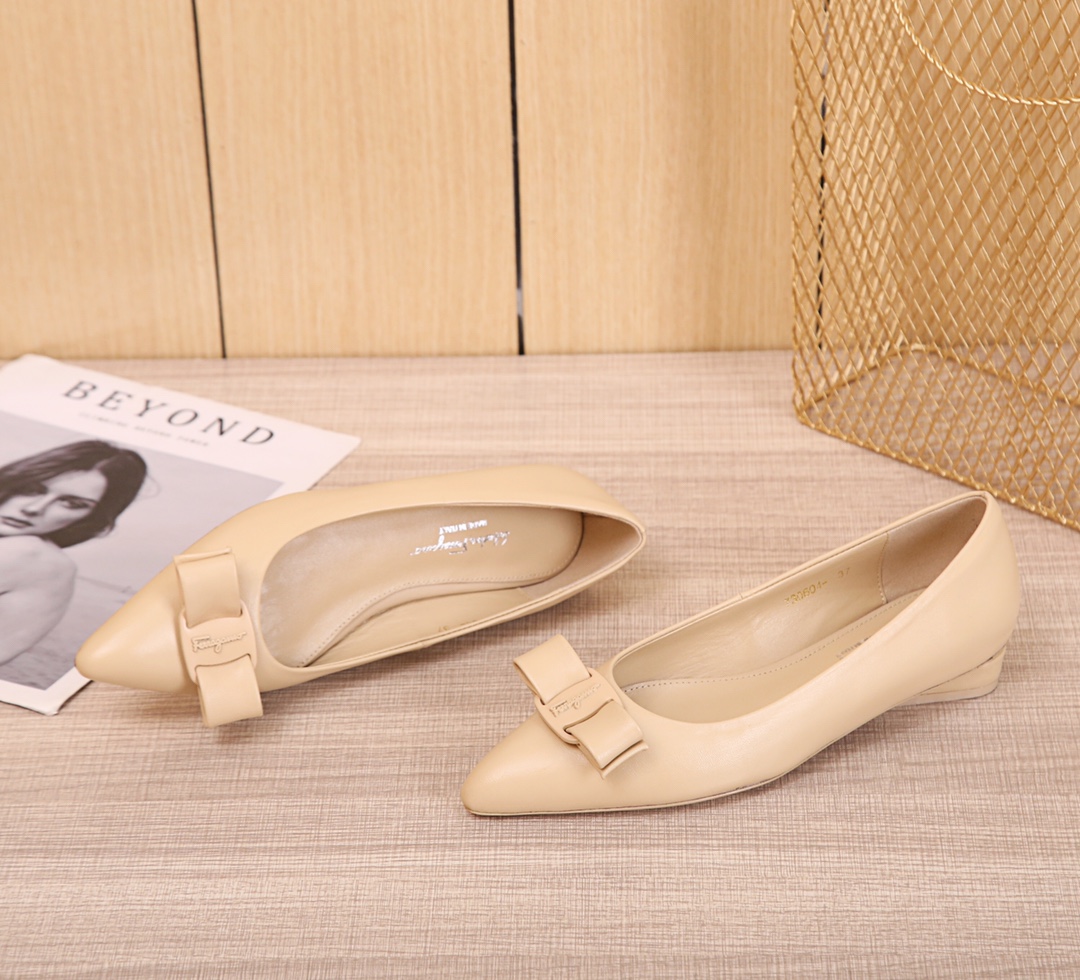 Salvatore Ferragamo Ferragamo Viva Viva ! ¡Phila nueva serie VIVA de zapatos planos precio de fábric