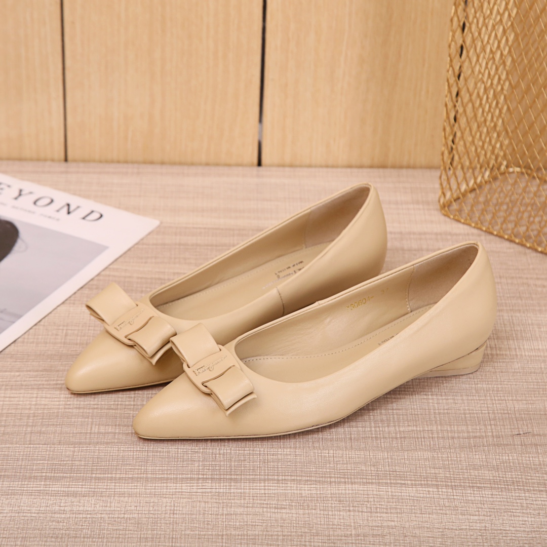 Salvatore Ferragamo Ferragamo Viva Viva ! ¡Phila nueva serie VIVA de zapatos planos precio de fábric