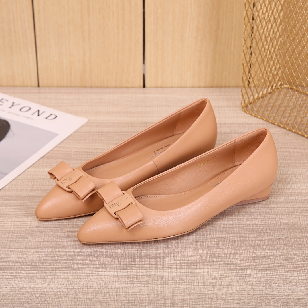 Salvatore Ferragamo Ferragamo Viva Viva ¡Nuevo! ¡Phila nueva serie VIVA de zapatos planos precio de 