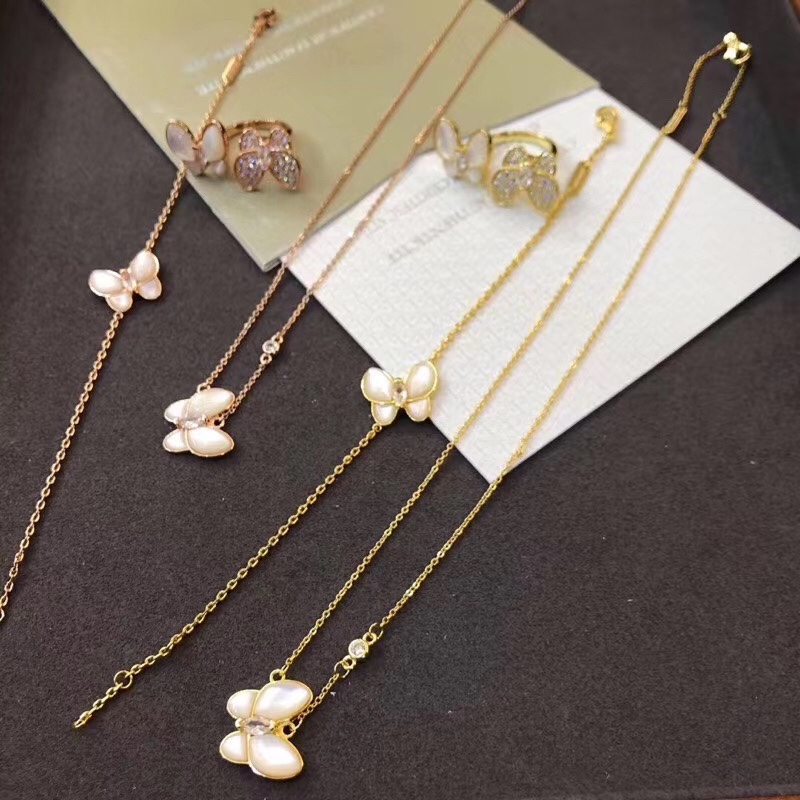 Van Cleef & Arpels VCA 梵克雅宝 天然白贝母 蝴蝶，手链，戒指 ， 扣， logo，玫瑰金，黄金色两色可选
