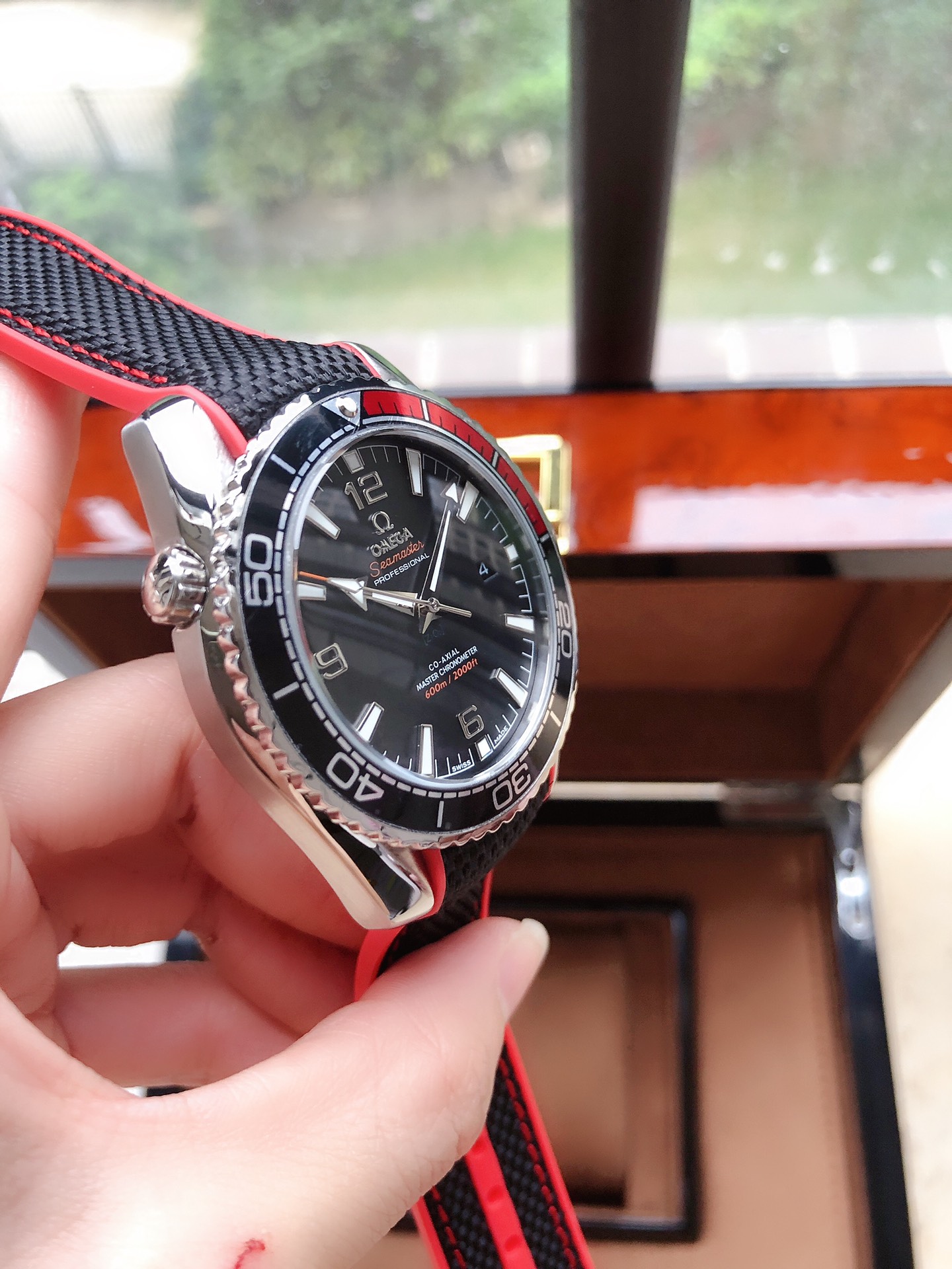 OMEGA欧米茄 海洋600米自動機械 男性腕時計 43.5mm