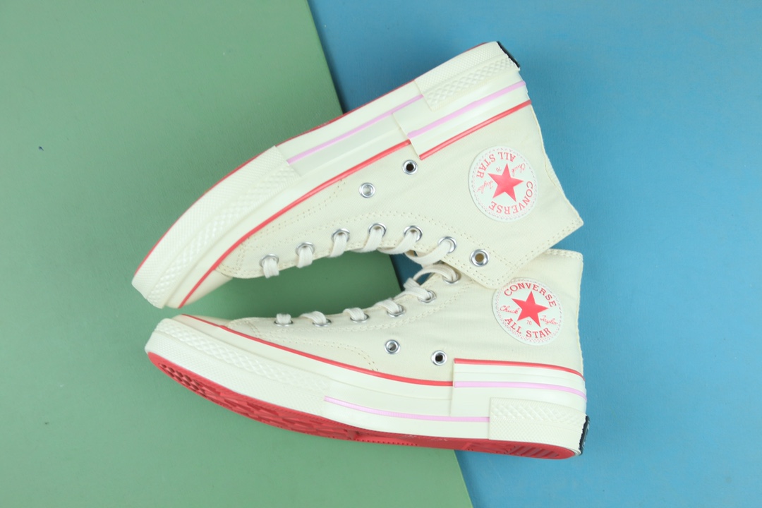 本地自取💰140，合作私
Converse 最新结构系列！
 匡威 Chuck 70时尚拼接撞色白色高帮鞋面+橘红底+白色围条附着红色的水线，配色上绝对是下了巨大的功夫！！使得整双鞋子更加仙气，真正的所谓神仙配色！
鞋子后跟以三次围条搭配阶梯式结构可谓是淋漓尽致的表达了潮流的气息！拥有它绝对是一次不后悔的选择！
尺码：35-44 （带半码36.5 37.5 39.5 41.5 42.5）