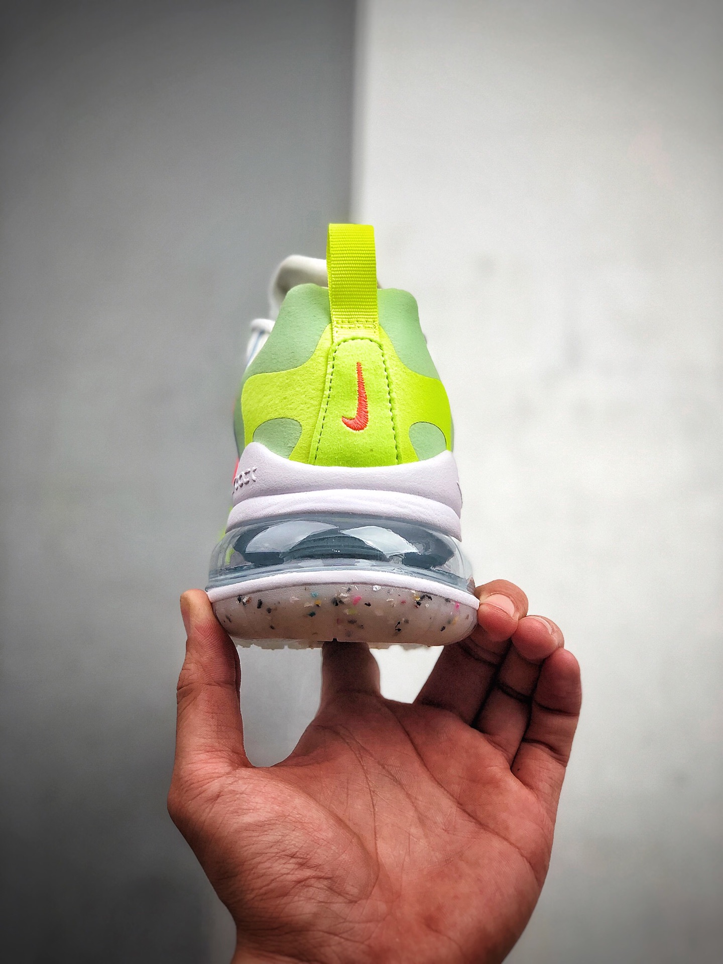 200 Nike Wmns Air Max 270 React ”White/Light Blue”270瑞亚赛车系列后半掌气垫百搭运动慢跑鞋  DB5927-161