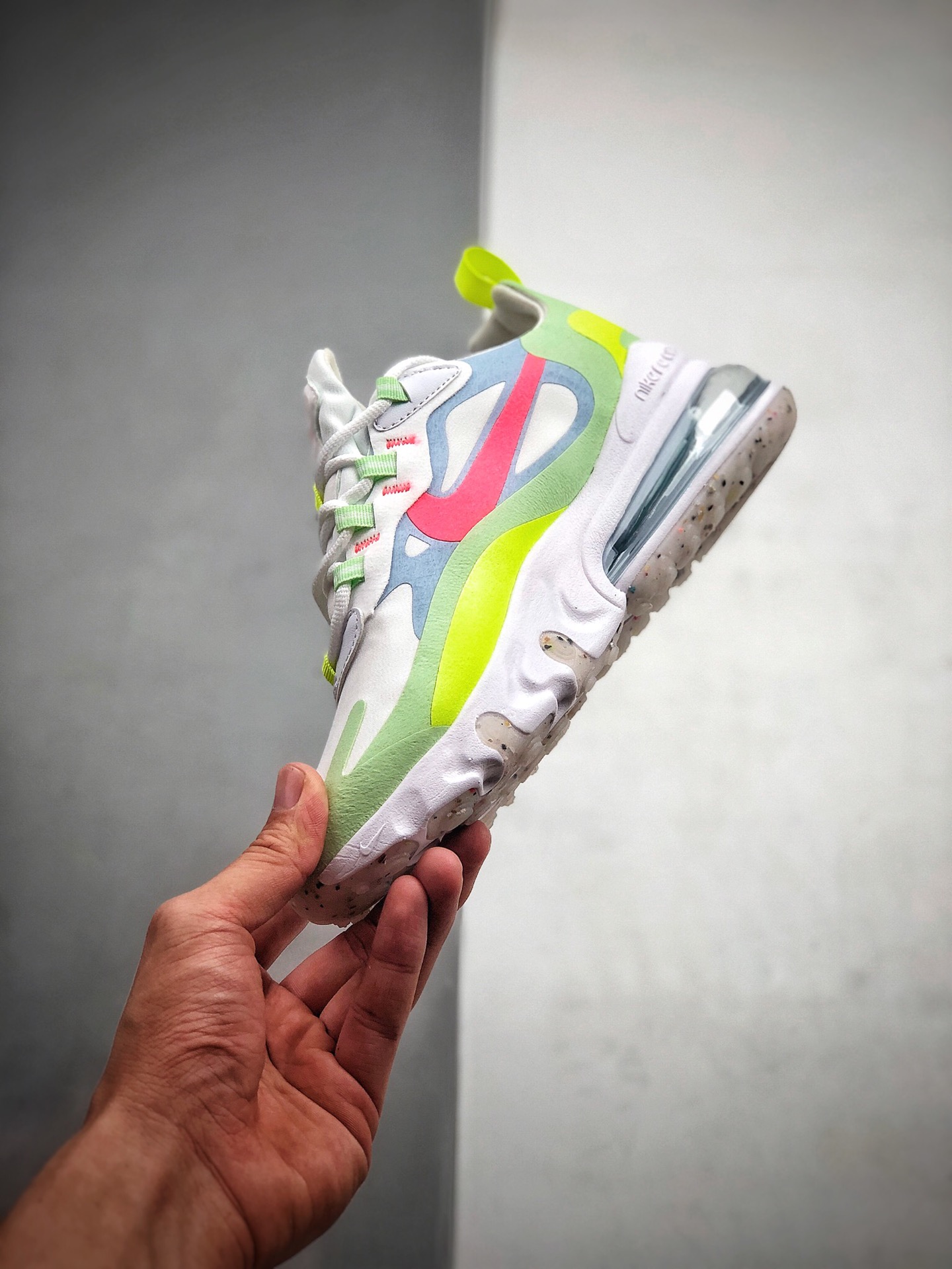 200 Nike Wmns Air Max 270 React ”White/Light Blue”270瑞亚赛车系列后半掌气垫百搭运动慢跑鞋  DB5927-161