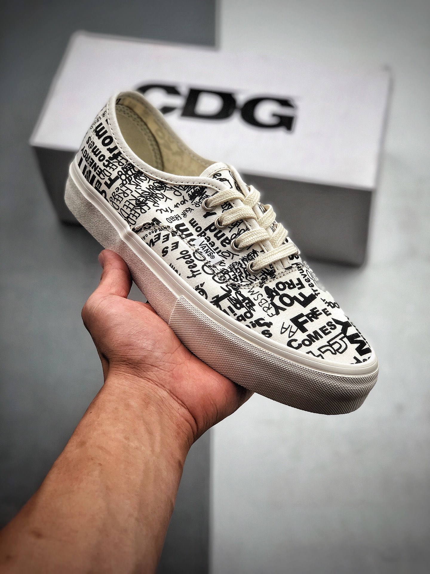 140  限量版VANS VAULT x COMME des GARCONS Authentic LX CDG 涂鸦联名