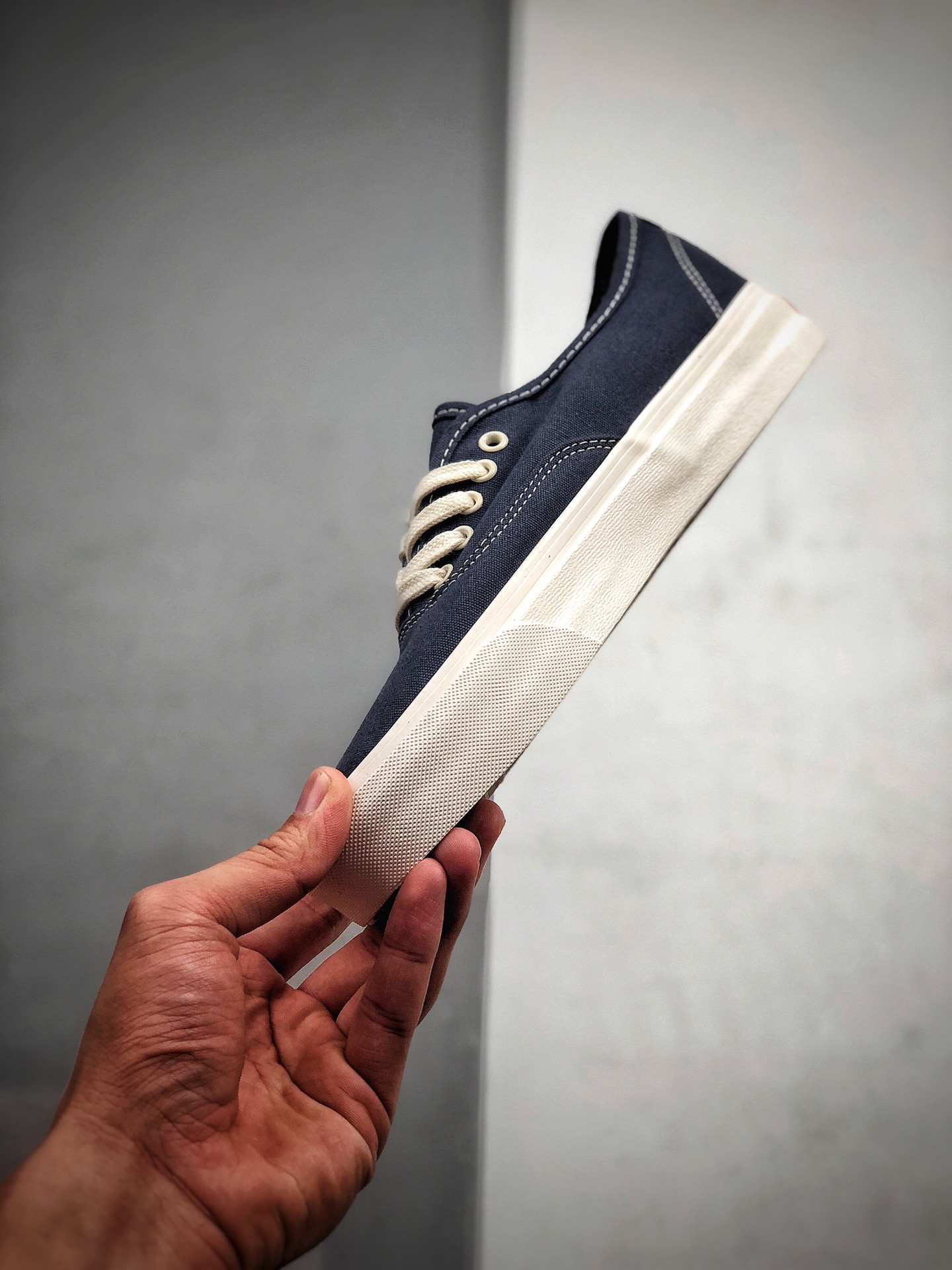 130 Vans Vault OG Authentic LX 低帮板鞋