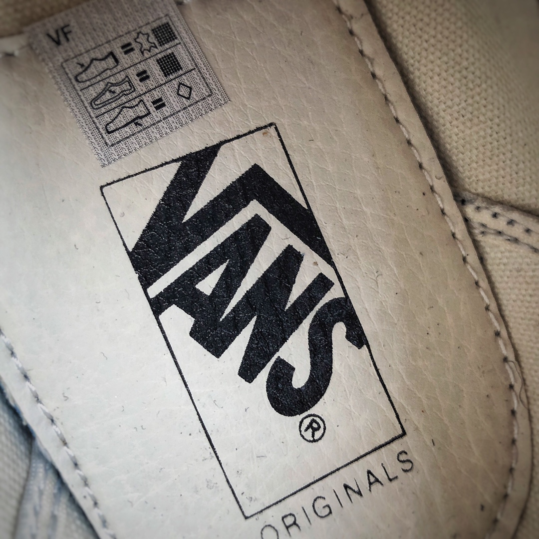 130 Vans Vault OG Authentic LX 低帮板鞋
