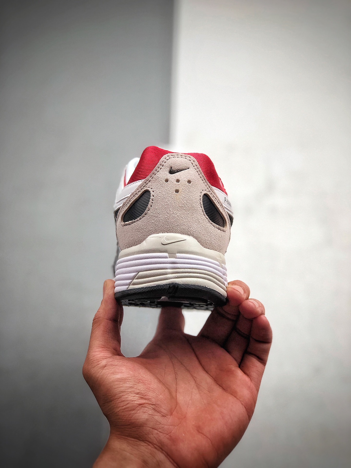 200  Nike P-6000 新配色出 红白银 高颜值跑鞋CV3038-100