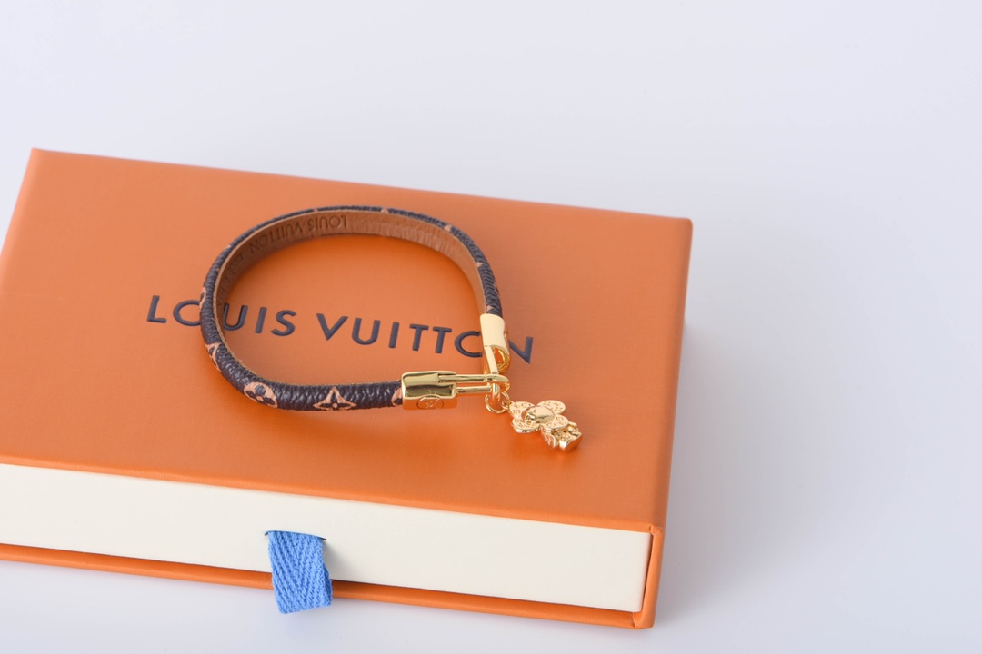 200 Louis Vutton路易威登20ss Vivienne吉祥物皮手环