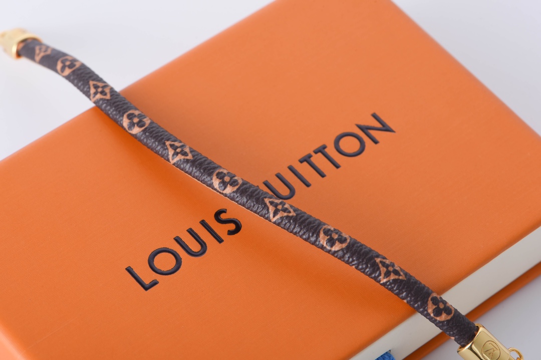 200 Louis Vutton路易威登20ss Vivienne吉祥物皮手环