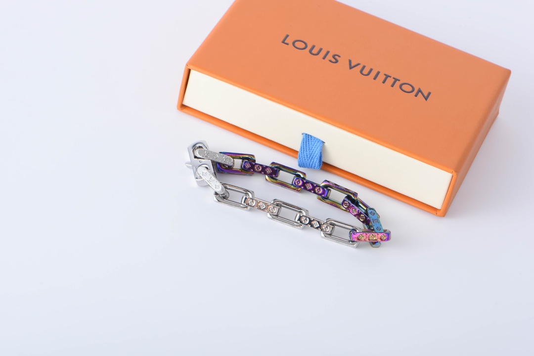 200 Louis Vutton路易威登20ss 竹节淬火渐变链式手镯