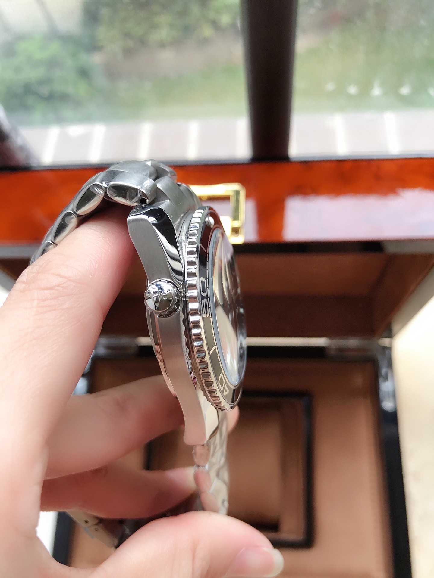 OMEGA欧米茄 男性用海洋600米自動機械時計 43.5mm