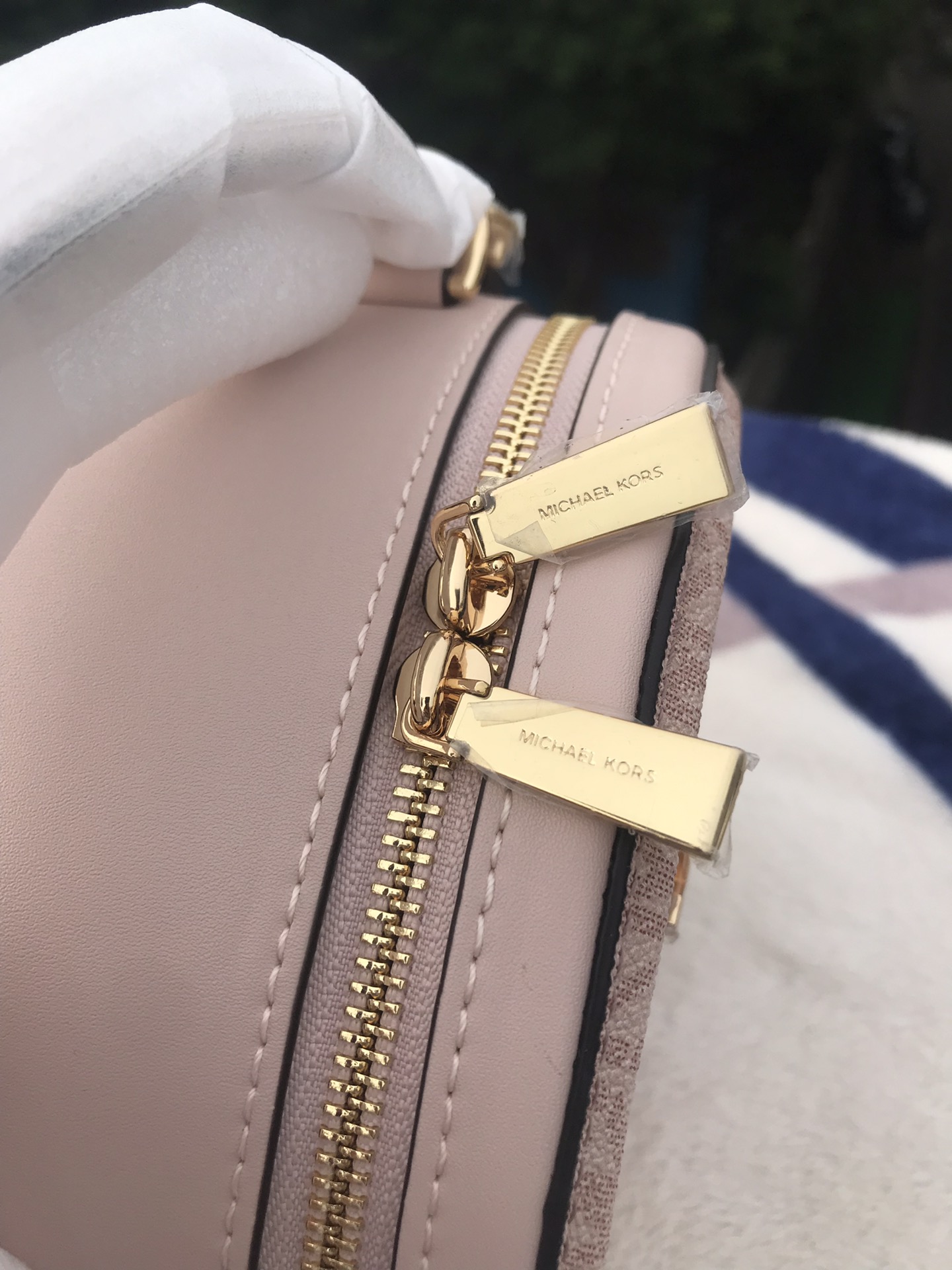 Michael Kors 手提圆包pu拼粉色