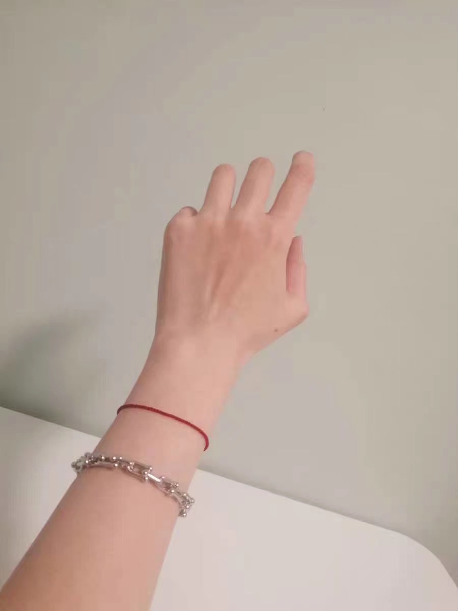 Tiffany & Co. 蒂*尼 tiff 银色 U型扣 女士手链 纯银