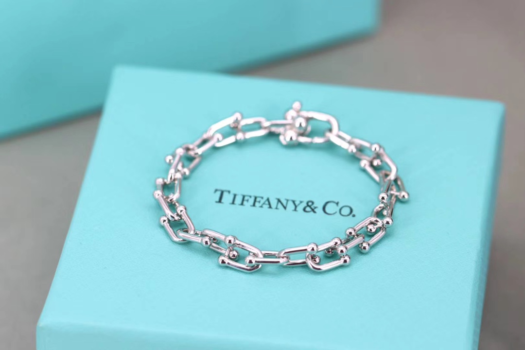 Tiffany & Co. 蒂*尼 tiff 银色 U型扣 女士手链 纯银