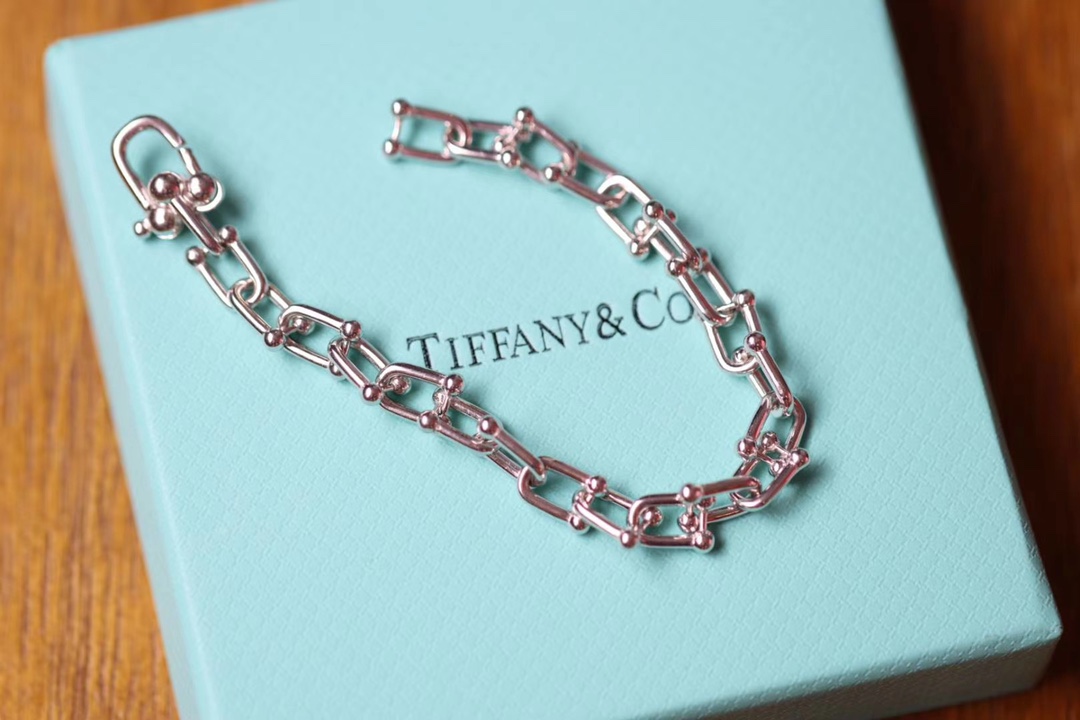 Tiffany & Co. T家U形竹节手链 随手拍