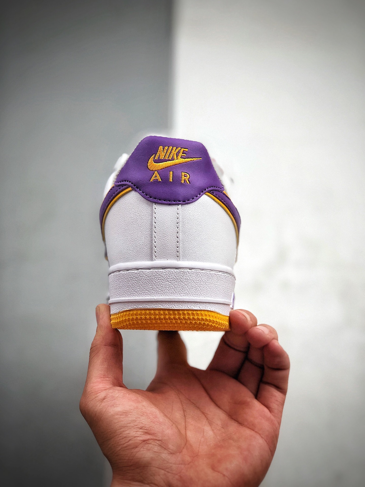 180  致敬曼巴 公司级 Nike Air Force 1'07 Low “湖人紫金”配色 HK7765-024