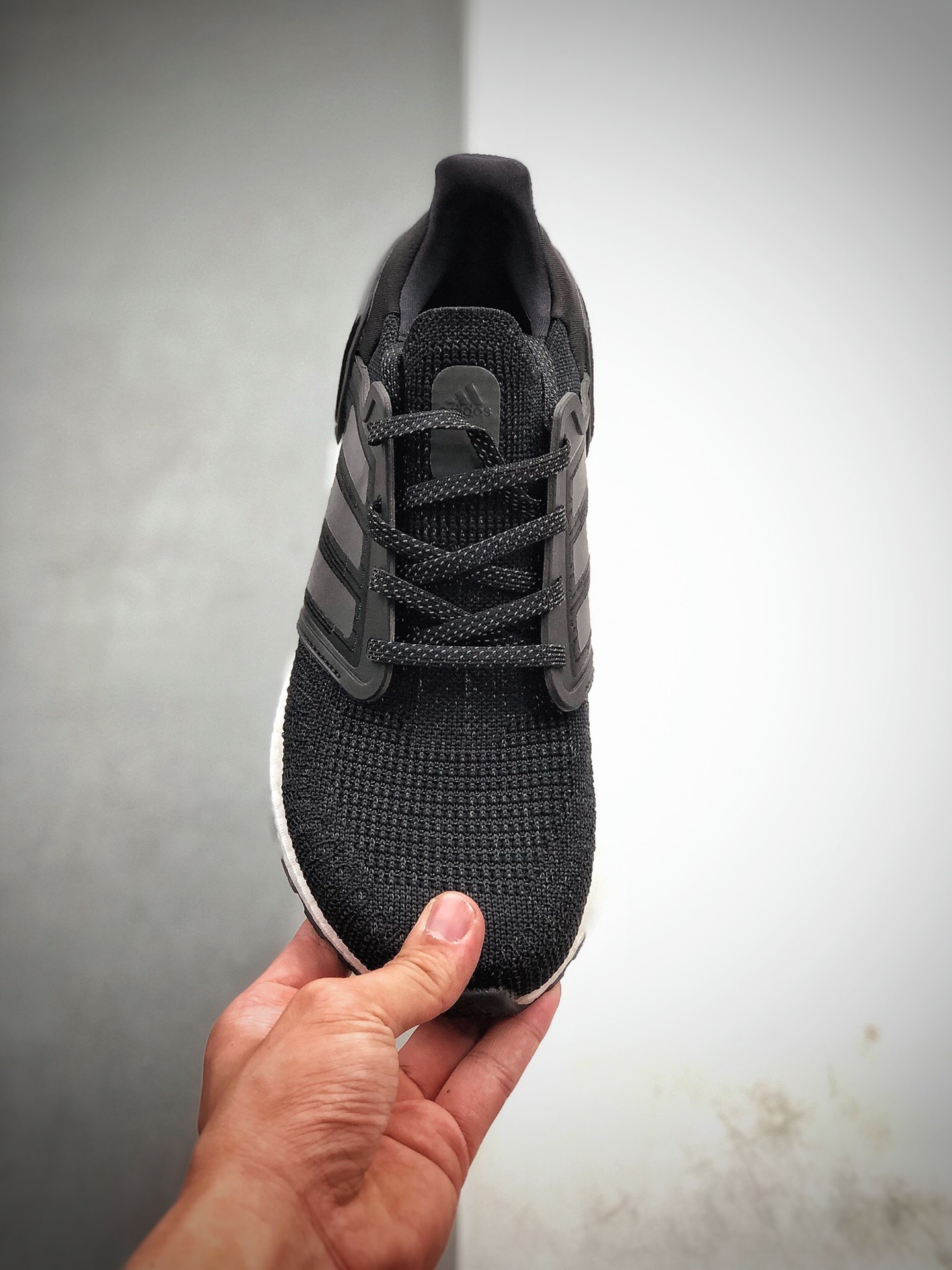 180  Adidas 阿迪达斯 Ultra Boost 20 爆米花中底休闲跑步鞋