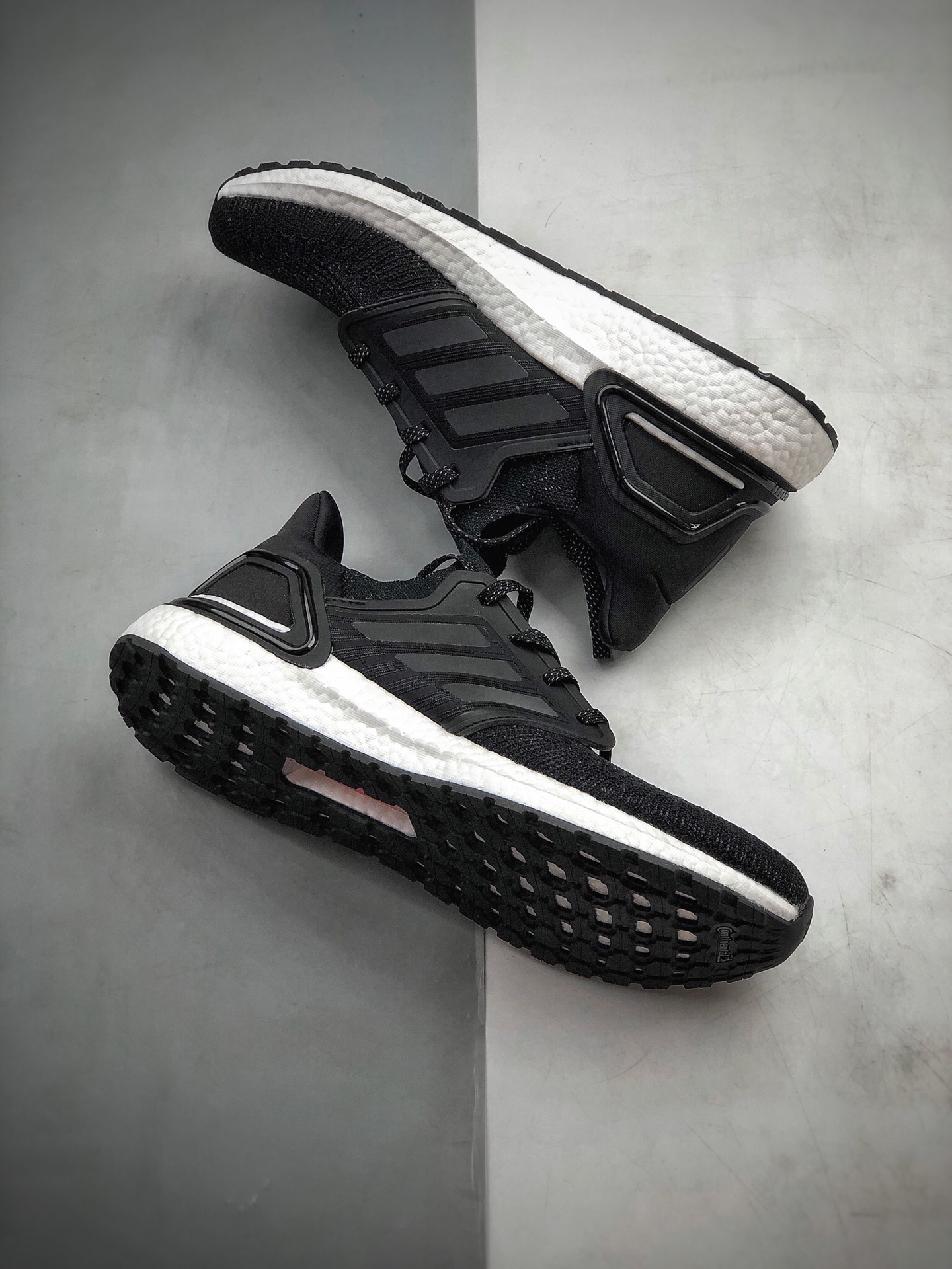 180  Adidas 阿迪达斯 Ultra Boost 20 爆米花中底休闲跑步鞋